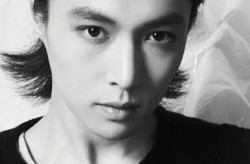张艺兴整容前真吓人吗？他的整形经历靠谱吗？