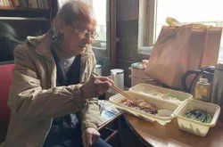 居家老人孩子可否少核检官方答疑（为居家老人送餐的服务）